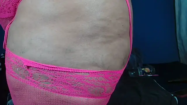 Sweet-Bella17 online show from 12, 5, 2026