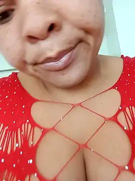 Snapshot of Sweet-Bella17 chatting on 7, 7, 2026 Sweet-Bella17 online show from 7, 7, 2026