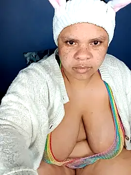 Snapshot of Sweet-Bella17 chatting on 12, 7, 2026 Sweet-Bella17 online show from 12, 7, 2026