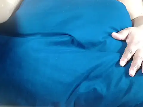 Snapshot of Sweet-Bella17 chatting on 26, 2, 2026 Sweet-Bella17 online show from 26, 2, 2026