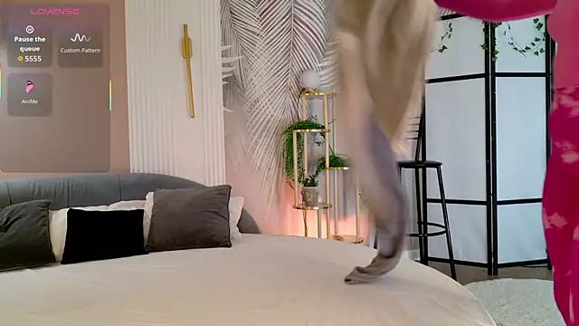 Abigail Forland online show from 24, 4, 2026