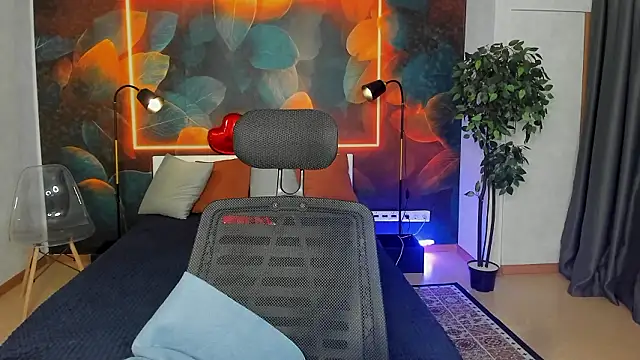 Snapshot of little__isabel chatting on 14, 2, 2026 little isabel online show from 14, 2, 2026