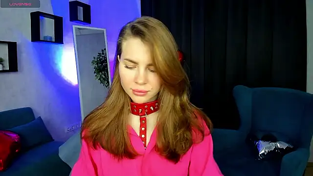 Snapshot of little__isabel chatting on 19, 2, 2026 little isabel online show from 19, 2, 2026