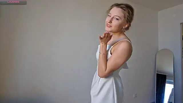 AvelinaSchepp online show from 28, 2, 2026