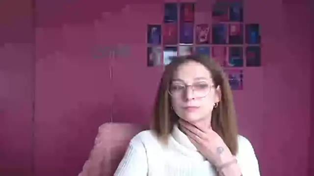 Snapshot of Esmi_Winter chatting on 13, 2, 2026 Esmi Winter online show from 13, 2, 2026