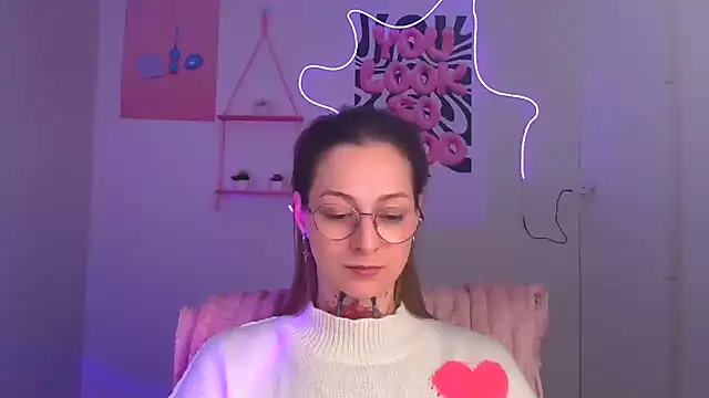 Esmi Winter online show from 20, 3, 2026