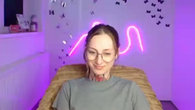 Esmi Winter online show from 23, 3, 2026