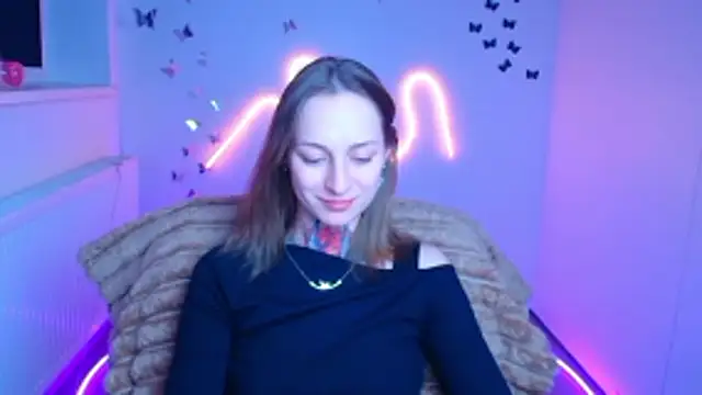 Esmi Winter online show from 1, 4, 2026