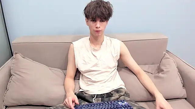 Ur NextDoor Boy online show from 13, 2, 2026