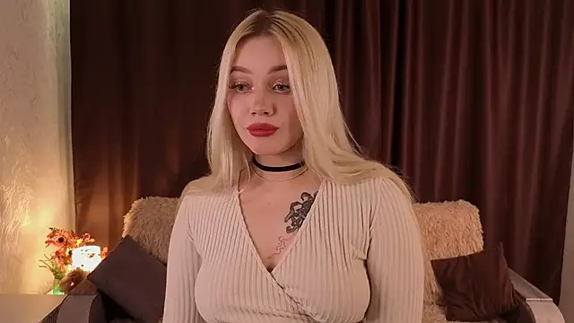 lucyirl online show from 14, 3, 2026