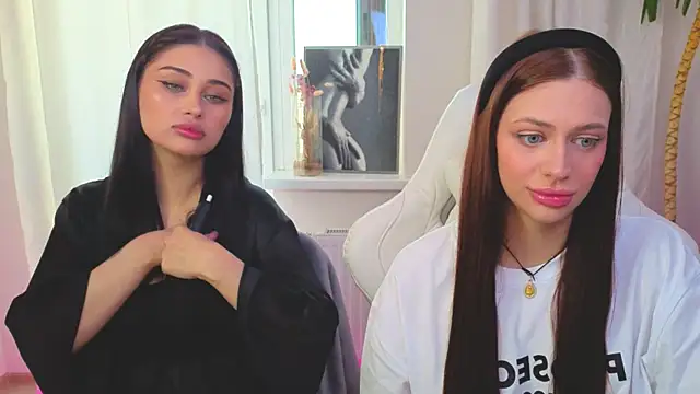 Sofia Plump online show from 15, 4, 2026