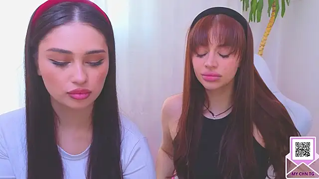 Sofia Plump online show from 5, 4, 2026