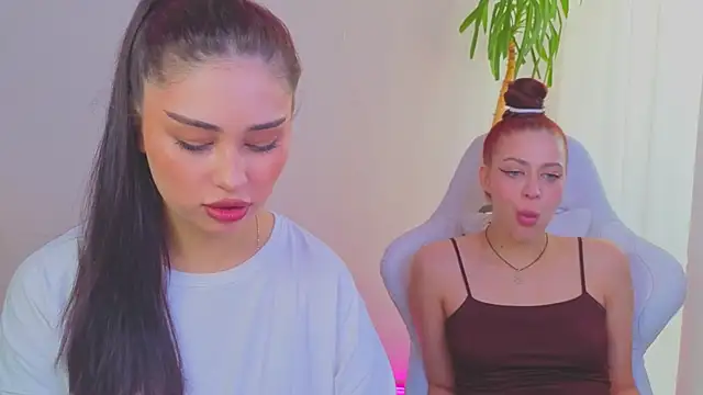 Sofia Plump online show from 6, 5, 2026