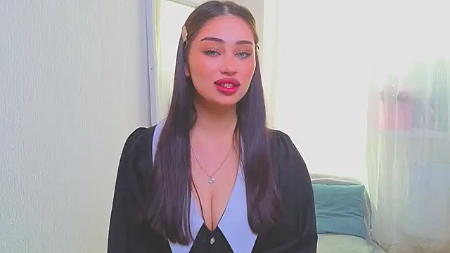 Sofia Plump online show from 4, 3, 2026