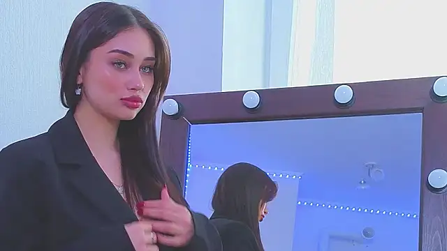 Sofia Plump online show from 5, 3, 2026