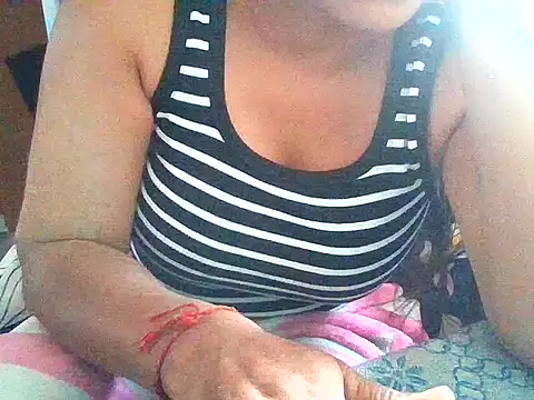 02Hot-Queen online show from 21, 2, 2026