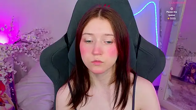 MmollyMay online show from 15, 4, 2026