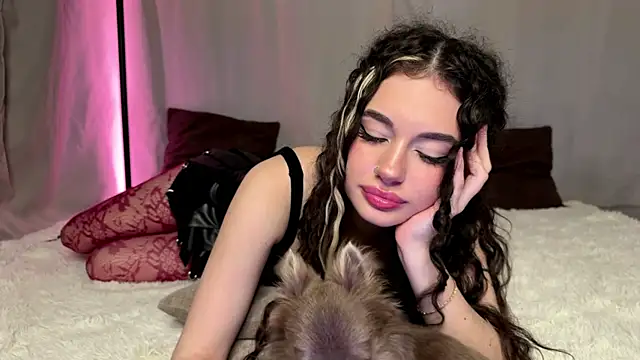 Snapshot of Moonfaairy chatting on 20, 5, 2026 Moonfaairy online show from 20, 5, 2026