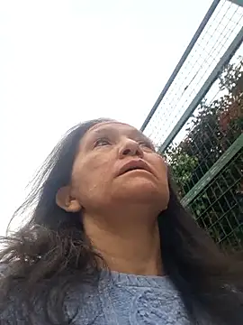 Alexamontiel  online show from 13, 4, 2026