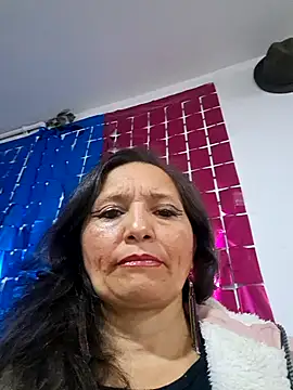 Alexamontiel  online show from 11, 4, 2026