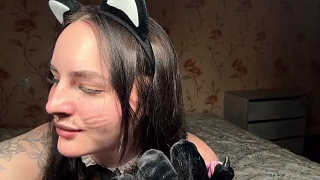 charmybae online show from 28, 2, 2026