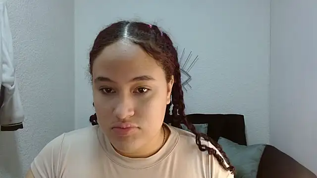 leilanewgirl online show from 12, 2, 2026