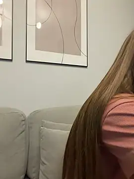  Patricia P online show from 15, 4, 2026