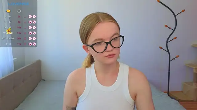 Snapshot of StellaBunny chatting on 1, 7, 2026 StellaBunny online show from 1, 7, 2026