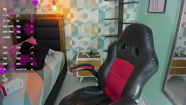 KAROLAGREY online show from 6, 6, 2026