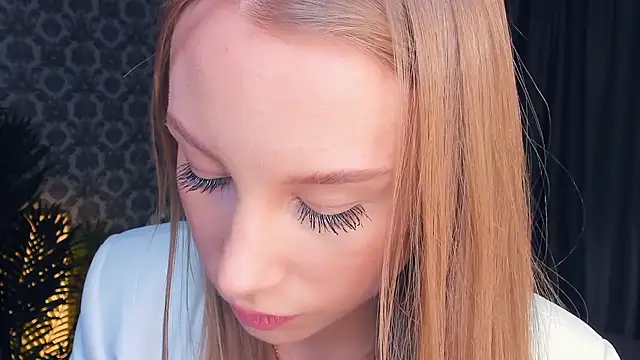 Snapshot of CarmenLipkin chatting on 27, 2, 2026 CarmenLipkin online show from 27, 2, 2026