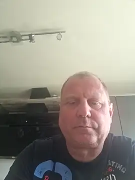 Snapshot of Demik71 chatting on 4, 3, 2026 Demik71 online show from 4, 3, 2026