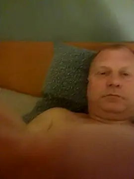 Snapshot of Demik71 chatting on 1, 3, 2026 Demik71 online show from 1, 3, 2026