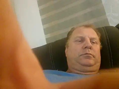 Snapshot of Demik71 chatting on 9, 2, 2026 Demik71 online show from 9, 2, 2026