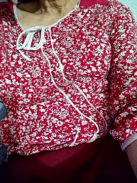 Layla luvv online show from 25, 2, 2026