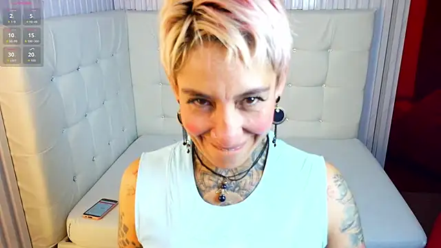 Everlyn sexx online show from 24, 3, 2026