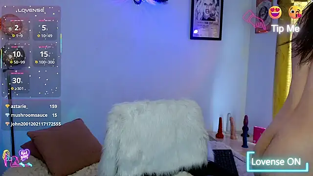 DanniHotBoy02 online show from 17, 5, 2026