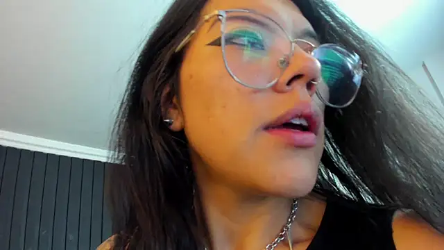 Lanadelrey 1 online show from 27, 5, 2026