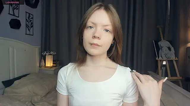 LavenderMitten online show from 9, 5, 2026