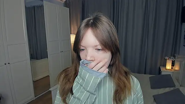 Snapshot of LavenderMitten chatting on 23, 2, 2026 LavenderMitten online show from 23, 2, 2026