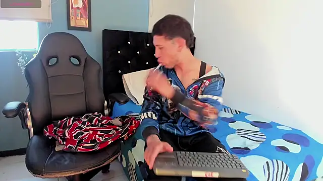 Snapshot of thonixxandluna chatting on 28, 2, 2026 thonixxandluna online show from 28, 2, 2026