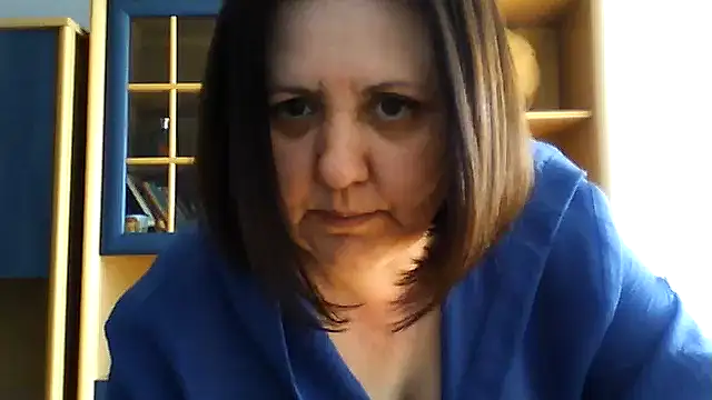 Snapshot of LockyCharm111 chatting on 4, 3, 2026 LockyCharm111 online show from 4, 3, 2026