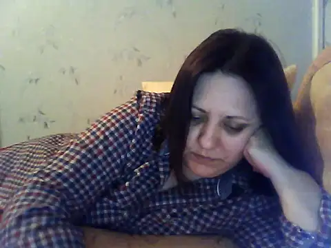 LockyCharm111 online show from 22, 4, 2026