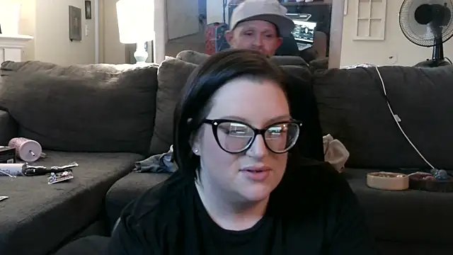 FreaksOffALeash3261 online show from 13, 2, 2026