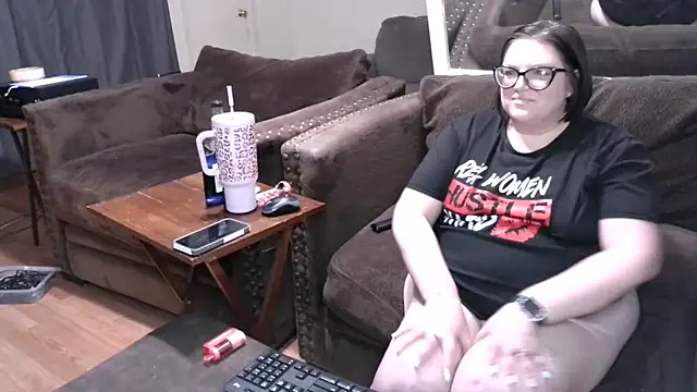 FreaksOffALeash3261 online show from 20, 2, 2026