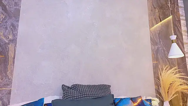 Hannah-Prada online show from 17, 2, 2026