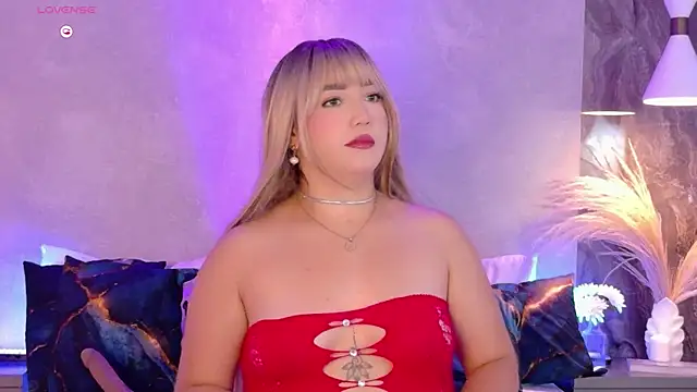 Hannah-Prada online show from 24, 4, 2026