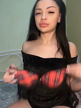 Snapshot of Layana_Ro chatting on 21, 2, 2026 Layana Ro online show from 21, 2, 2026