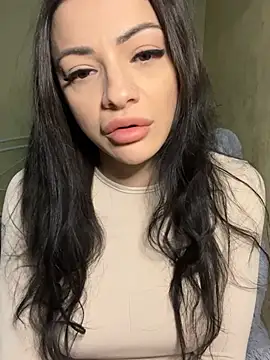 Snapshot of Layana_Ro chatting on 15, 2, 2026 Layana Ro online show from 15, 2, 2026