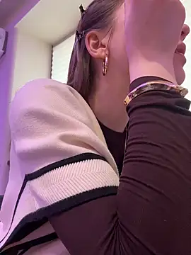 Snapshot of YourSweetArya chatting on 22, 2, 2026 YourSweetArya online show from 22, 2, 2026