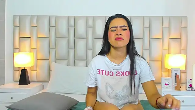 paola katy dicks online show from 1, 11, 2025